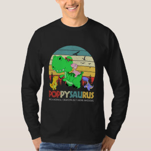 Poppysaurus als een normale opa maar meer t-shirt