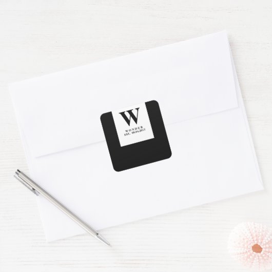 Popular Monogram black minimalist Wedding Vierkante Sticker (Envelop)