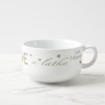 Porcelain Soup Mug "Love a Latke" Soepkom<br><div class="desc">Porcelain Soup Mug "Live Love Laugh a Latke"/Glittery Personalize by delete and replace text, "like mammie" with your own message. Kies uw favoriete doopvontstijl, grootte, en kleur. Geniet!!! Bedankt voor het stoppen en winkelen. Veel waardering!!! Stijl: Soup Mug maak mealtime leuker met een aangepaste soup-mok! Serveer je favoriete soep in...</div>