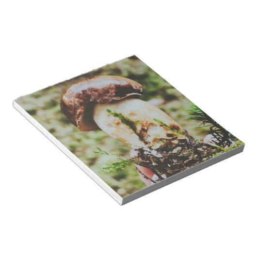 Porcini Mushroom in het Zweedse bos Notitieblok (Schuin)