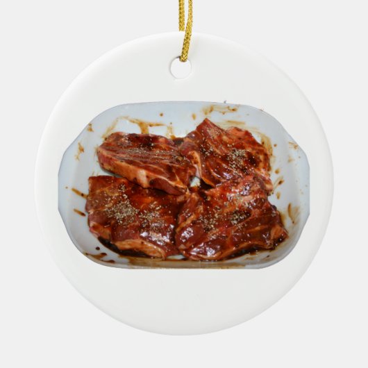 Pork Chops in White Dish Photography Keramisch Ornament (Voorkant)
