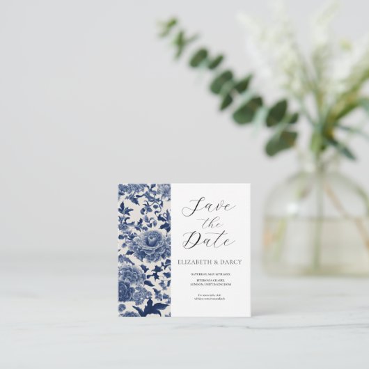 Porseleinen Elegantie: Blauwe Bloemen Huwelijk Informatiekaartje (Staand voorkant)