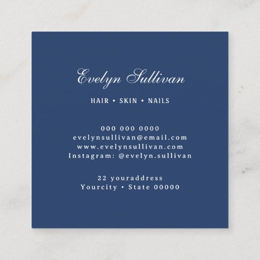 Porseleinen vlinder logo op blauw visitekaartje (Achterkant)