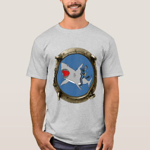 Porthole-Uitzicht van een SCUBA-duiker die een haa T-shirt