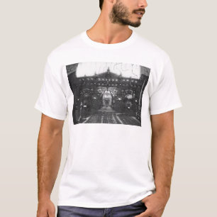Portico van het metallurgische paviljoen t-shirt