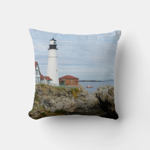 Portland Headlight-vuurtoren op rotsachtige kust Kussen