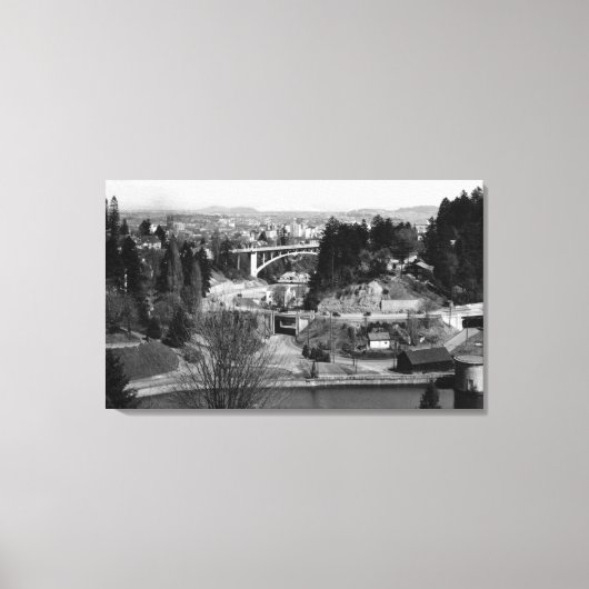 Portland, OF Uitzicht uit de stad Canvas Afdruk (Voorkant)