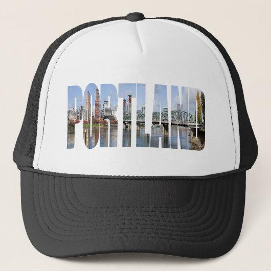 Portland Panoramic City Skyline Trucker Hat Pet (Voorkant)
