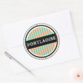 Portlaoise stadstrotsembleem – Ierse identiteit Ronde Sticker (Envelop)