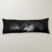 Portret Head Cute Llama met een zwarte achtergrond Lichaamskussen (Achterkant)