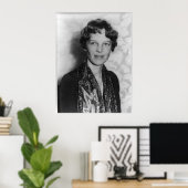 portret van Amelia Earhart Poster (Thuiskantoor)