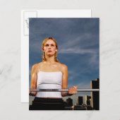 Portret van een jonge vrouw met een barbel briefkaart (Voorkant / Achterkant)