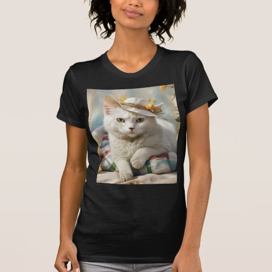 Portret van een kat in een pet. t-shirt (Voorkant)