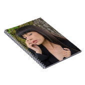 Portret van een mooie jonge dame notitieboek (Rechterzijde)