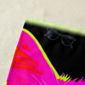 Portret van een neon kat strandlaken (In situ)