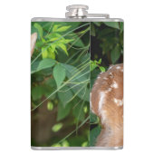 Portret van een Newborn Fawn (witstaarhert) Heupfles (Achterkant)