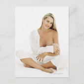 Portret van een vrouw die borstvoeding geeft a bab briefkaart (Voorkant)