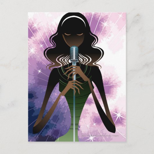 Portret van een vrouw met microfoon briefkaart (Voorkant)