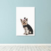 Portret van een Yorkshire Terrier-hond Canvas Afdruk (Insitu (Houten vloer))