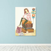 Portret van jonge vrouw die op een koffer zit canvas afdruk (Insitu (Houten vloer))