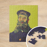 Portret van Joseph Roulin | Vincent van Gogh Legpuzzel<br><div class="desc">Vincent van Goghs serie portretten van Joseph Roulin, de postbode in Arles, is een eerbetoon aan zijn goede vriend en vertrouweling. De werken, geschilderd tussen 1888 en 1889, tonen Van Goghs post-impressionistische stijl, met gedurfde kleuren, dynamische penseelstreken en expressief karakter. Elk portret weerspiegelt Van Goghs bewondering voor Roulin, en beeldt...</div>