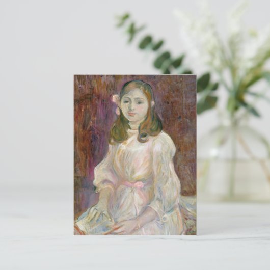 Portret van Julie Manet Holding a Book, 1889 Briefkaart (Staand voorkant)