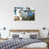 Portret van kat op hek canvas afdruk (Insitu (Slaapkamer))