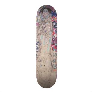 Portret van Maria Munk Skateboard