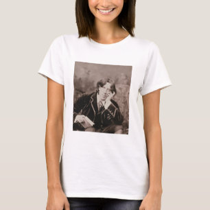 Portret van Oscar Wilde (1854-1900), 1882 (b/w pho T-shirt