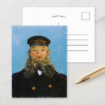 Portret van postbode Roulin | Vincent van Gogh Briefkaart<br><div class="desc">Vincent van Goghs serie portretten van Joseph Roulin, de postbode in Arles, is een eerbetoon aan zijn goede vriend en vertrouweling. De werken, geschilderd tussen 1888 en 1889, tonen Van Goghs post-impressionistische stijl, met gedurfde kleuren, dynamische penseelstreken en expressief karakter. Elk portret weerspiegelt Van Goghs bewondering voor Roulin, en beeldt...</div>