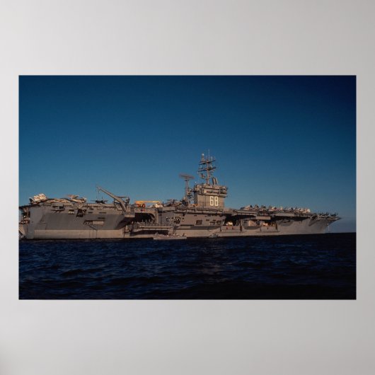 Portret van "USS Nimitz", een nucleair aangedreven Poster (Voorkant)