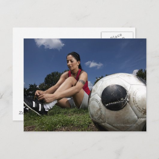 portret van vrouw football player die haar bindt briefkaart (Voorkant / Achterkant)
