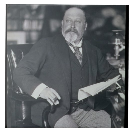 Portretfoto van Edward VII (1841-1910) (b/w Tegeltje (Voorkant)