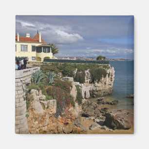 Portugal, Cascais. Praia da Rainha, een strand in Magneet