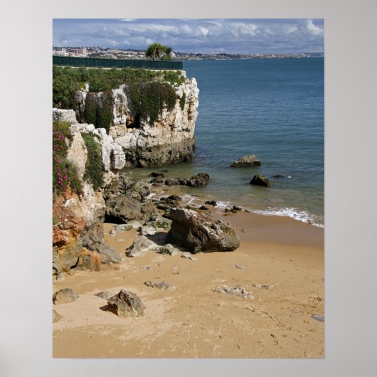 Portugal, Cascais. Praia da Rainha, een strand in Poster (Voorkant)
