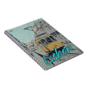 Portugal Lissabon-uitzicht met iconische tram Notitieboek (Rechterzijde)