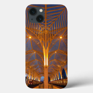 Portugal, Lissabon. Uitzicht op modern station Case-Mate iPhone Case