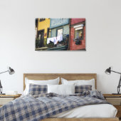 Portugal, Porto (Porto). Woman hangende was Canvas Afdruk (Insitu (Slaapkamer))