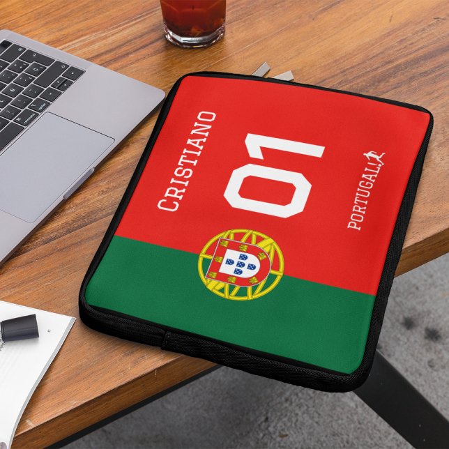 Portugal Vlag Aangepaste Teamnaam & Nummer  Laptop Sleeve (Creator heeft geüpload)