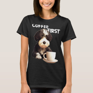 Portugees Gezegde voor de Dog Morning Coffee T-shirt