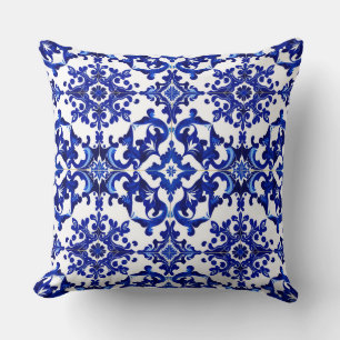 Portugees kussen met krulwerk