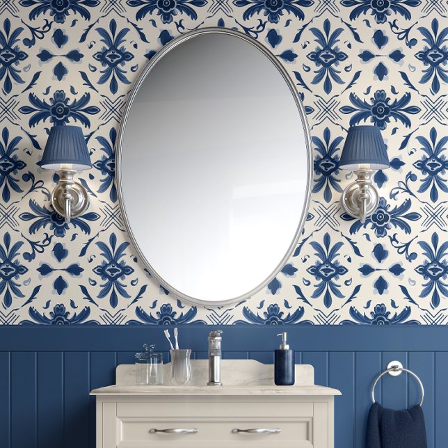 Portugese Azulejo Elegance - Blauw en Gebroken Wit Behang ( Portuguese Azulejo Elegance - Blue and Off-White - Traditional Style Peel and Stick Wallpaper)