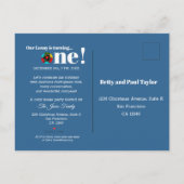 Portugese Haan met geschenken 1e Verjaardagsfeest Uitnodiging Briefkaart (Achterkant)