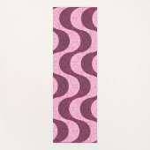 Portugese kasseisteen straatgolven in roze yogamat (Voorkant)