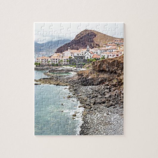 Portugese kust met zee strandbergen legpuzzel (Verticaal)