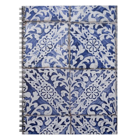 Portugese tegels - Azulejo Blue en White Floral Notitieboek (Voorkant)