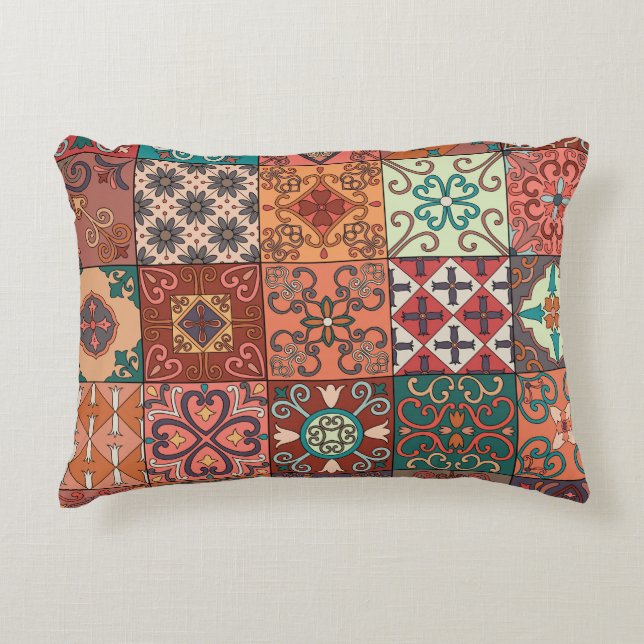 Portugese Tegels: Talavera Style Azulejo. Accent Kussen (Voorkant)