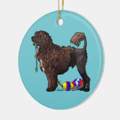 Portugese waterhond bruine lion met drijflijn keramisch ornament (Links)