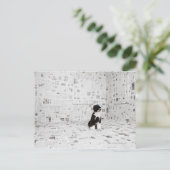 Portugese waterhond in een ruimte die onder de ric briefkaart (Staand voorkant)