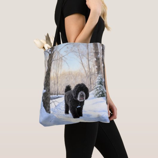 Portugese waterhond laat het sneeuwen Kerstmis Tote Bag (Dichtbij)
